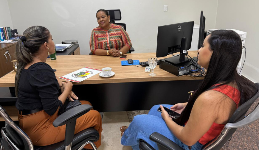 ELERO e Alto Paraíso firmam parceria para levar cursos profissionalizantes ao município