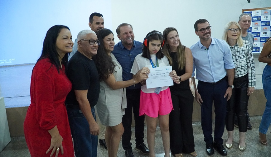 Escola do Legislativo encerra cursos de Libras e Edição e Filmagem em Cacoal com grande procura