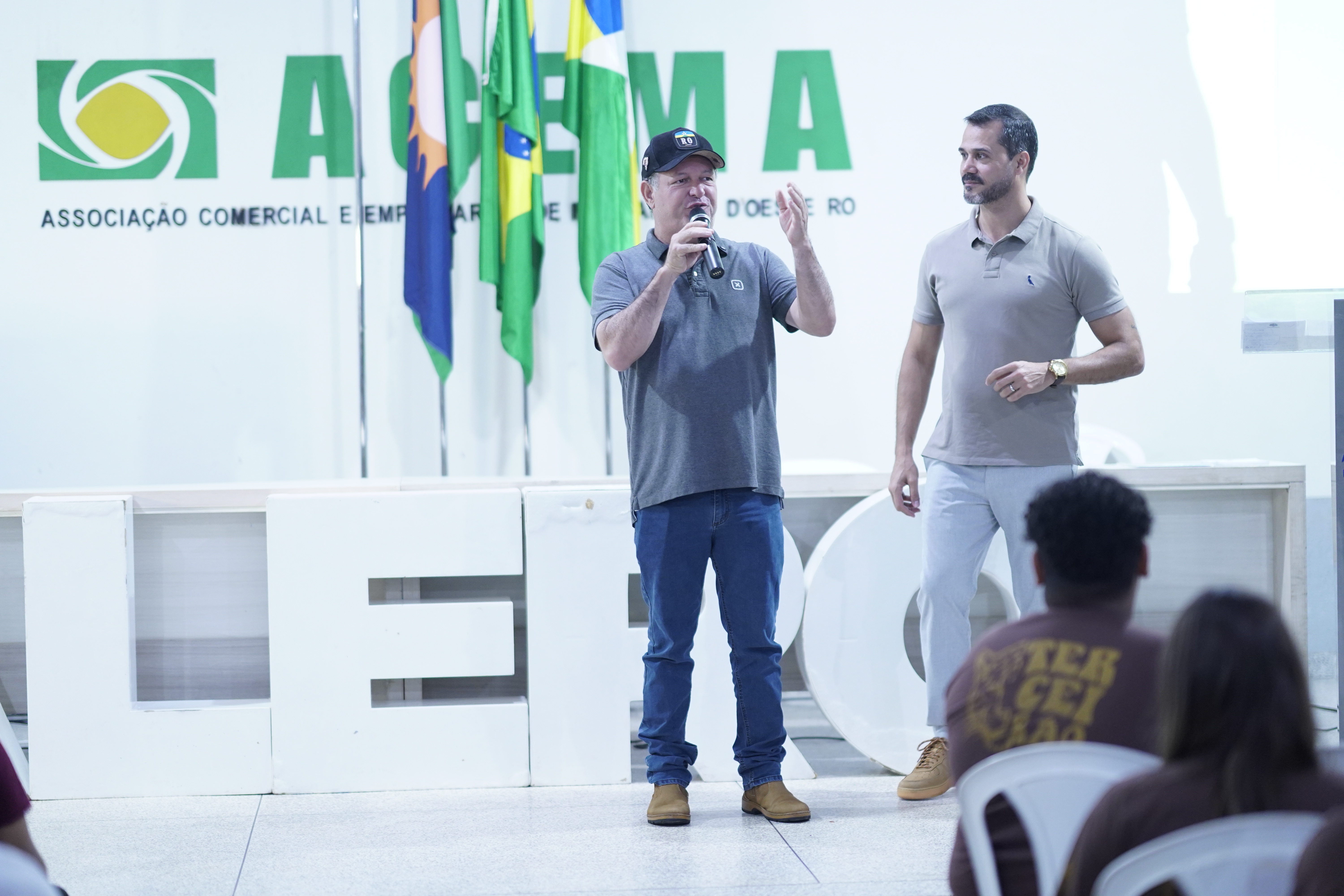 ACELERO ENEM MACHADINHO