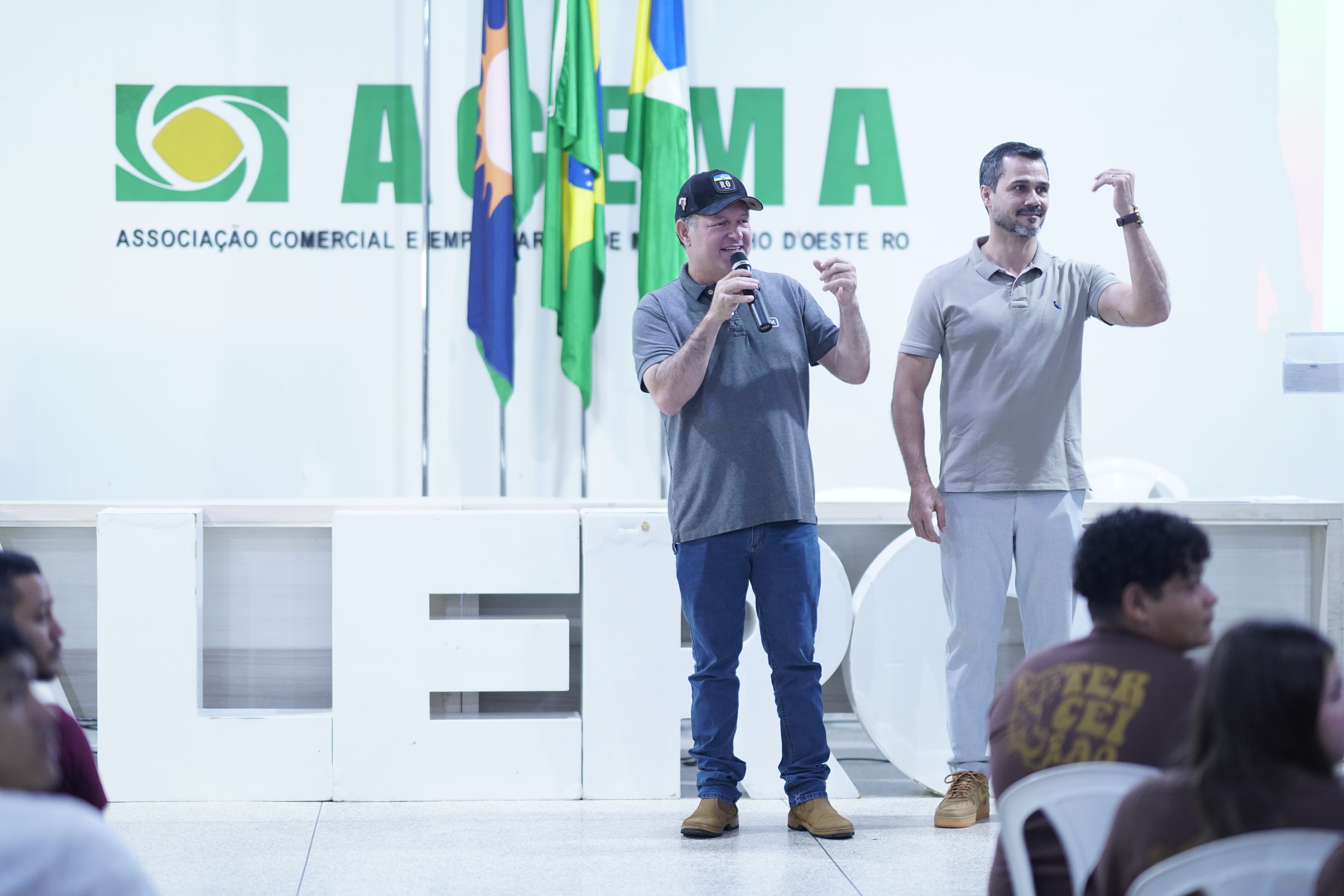 ACELERO ENEM MACHADINHO