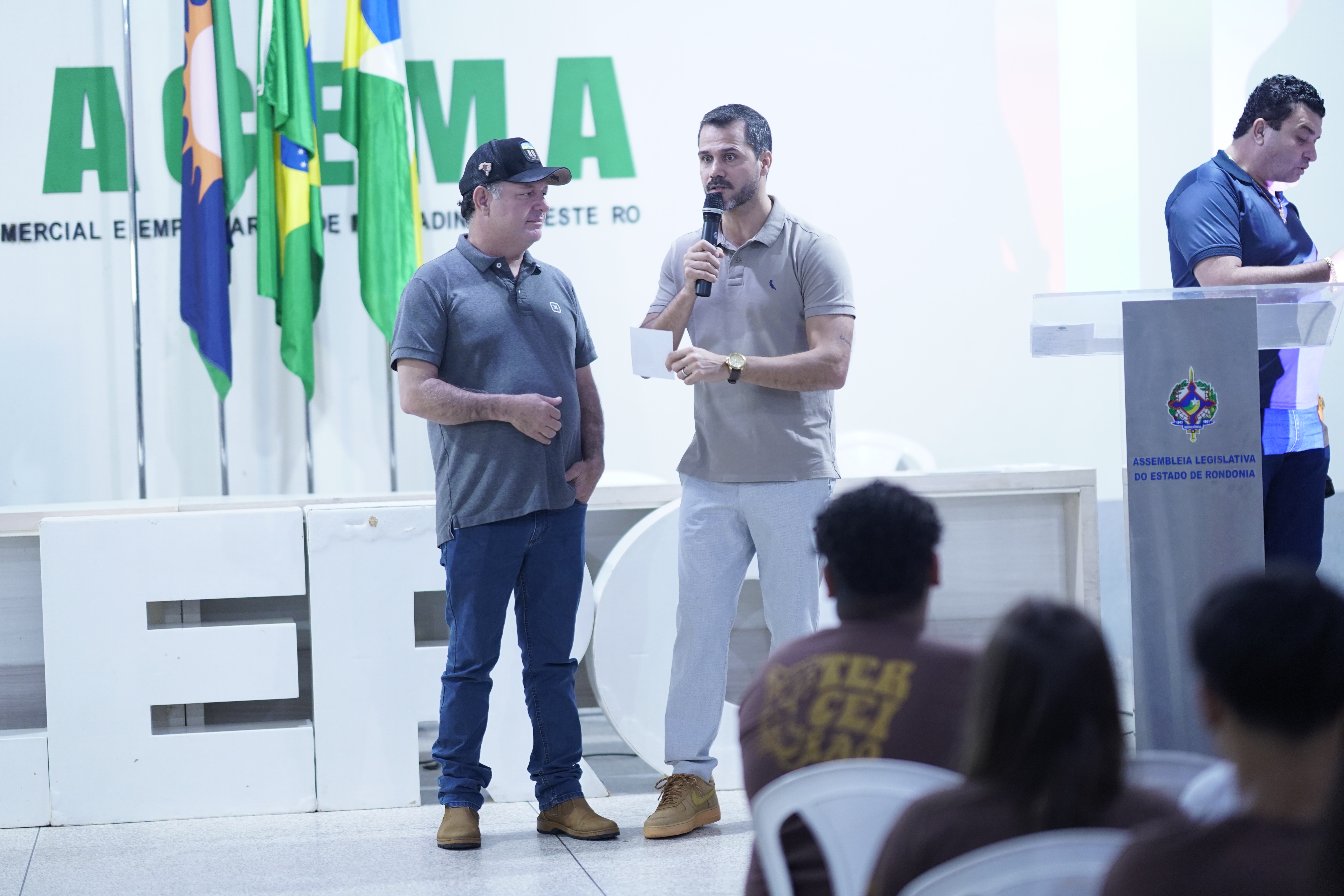 ACELERO ENEM MACHADINHO